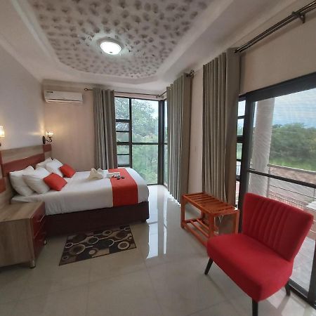 Top Stay Inn Kasane Exterior photo